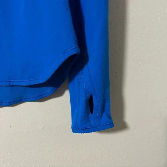 Lululemon Runder Under Blue thick under shirt athletic measures a size 6 - Picture 3 of 8